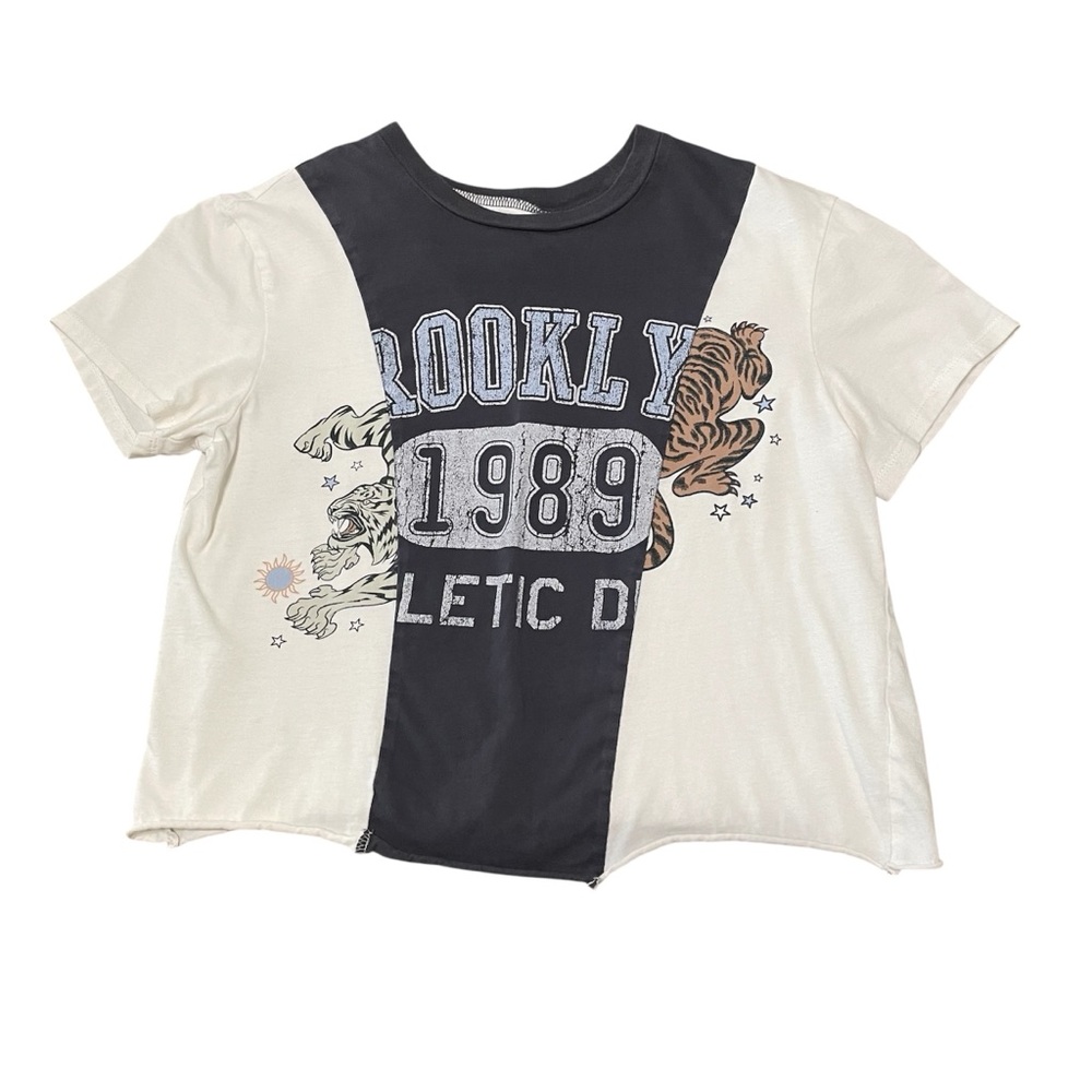 Modish Rebel (Buckle) Girls 1989 Boxy Cropped Split Tee Size YL